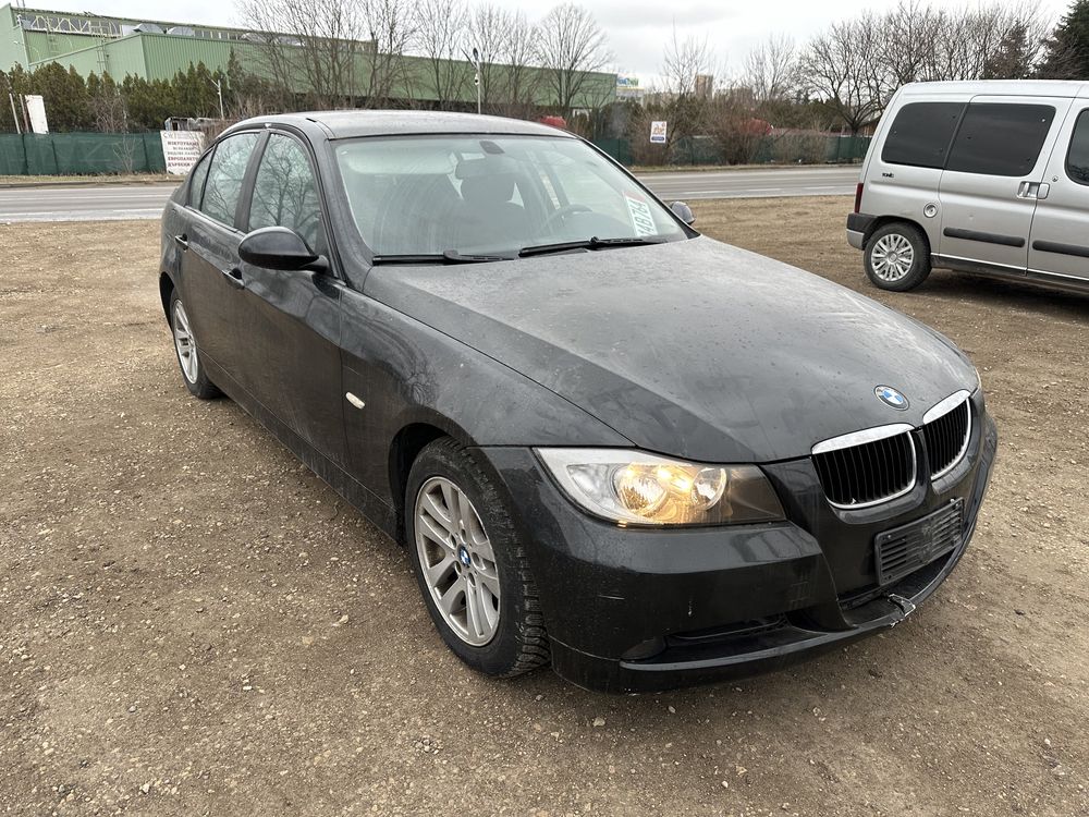 На Части BMW E90 318i-N46B20B