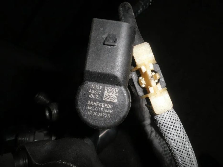 Injectoare Renault Master 2.3 DCI , Opel Movano 2.3 CDTI 166000372R