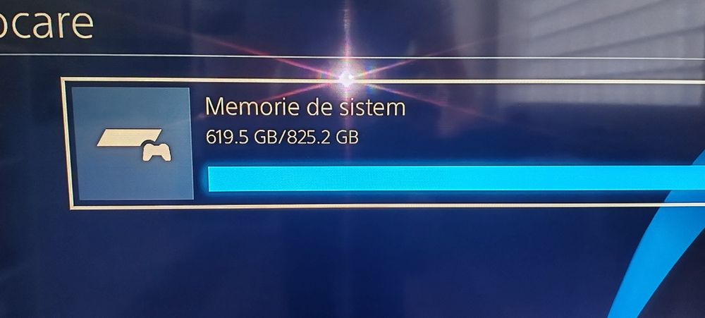 Sony PlayStation 4 Slim – SSD 1TB + 2 controllere + Dock încărcare