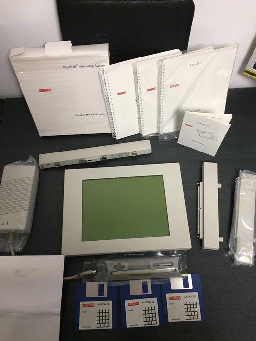 Vand calculator Pc pentru colectionari .NCR 3125 Note Pad.