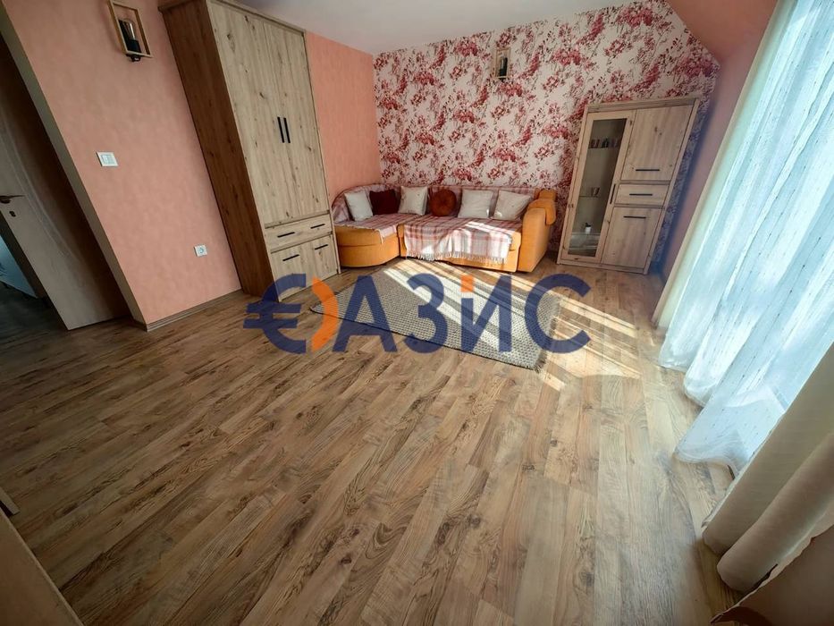 Продава се Едностаен апартамент в Несебър - 50 кв.м за 1260 €/кв.м - Снимка #4