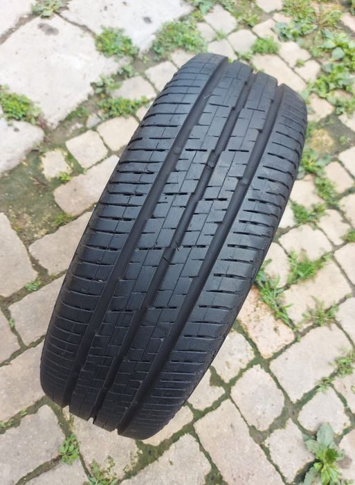 O bucată 205/65 R16C vară - una Semperit Continental