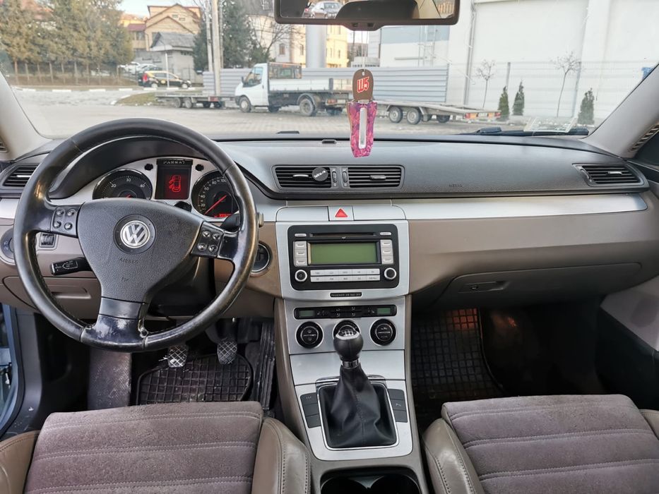 Vand VW Passat B6 - Proprietar  / senzori parcare fata/spate