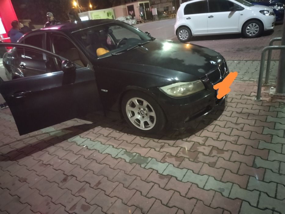 BMW e 90 ..schimb sau vând