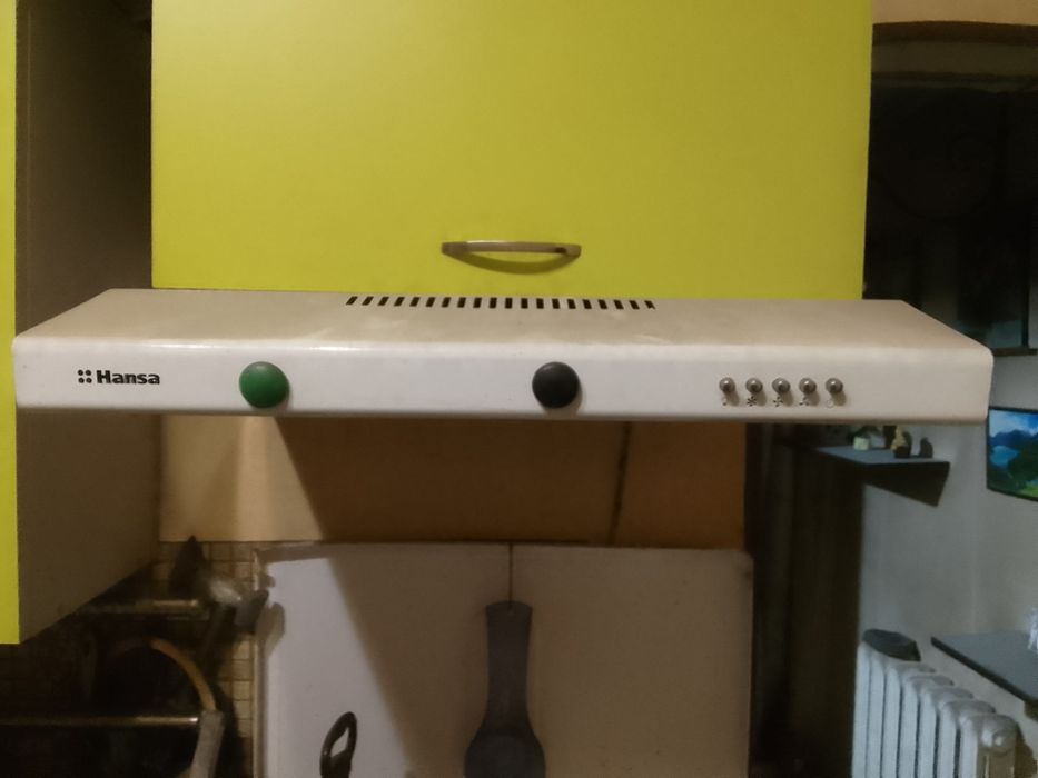 Вытежка на кухню