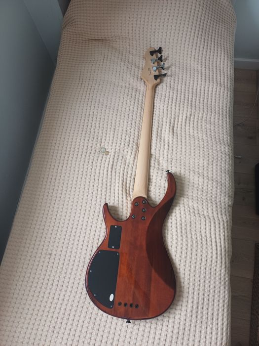 бас-гитара Peavey Millenium 4 AC BXP