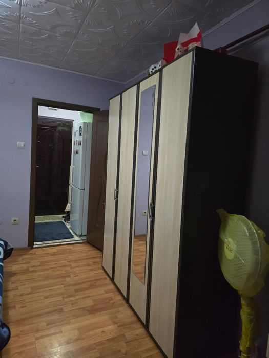 Vand garsoniera zona hcc, etaj 2