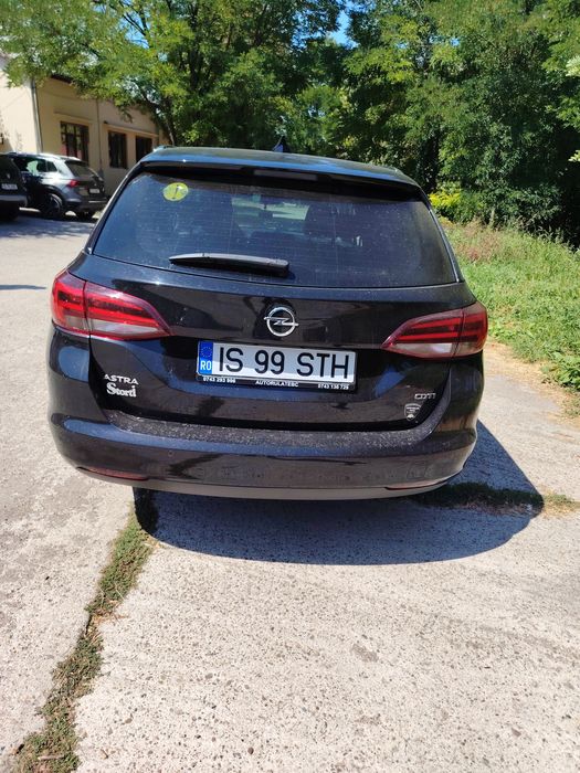 Vând Opel Astra K,An 2017,1.6 cdti 136 cp/variante auto cutie automată