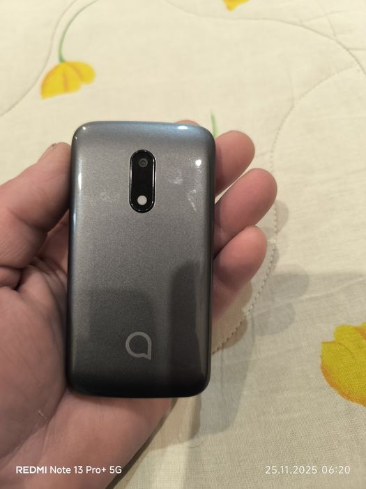 Телефон с капаче - Alcatel 3025 x