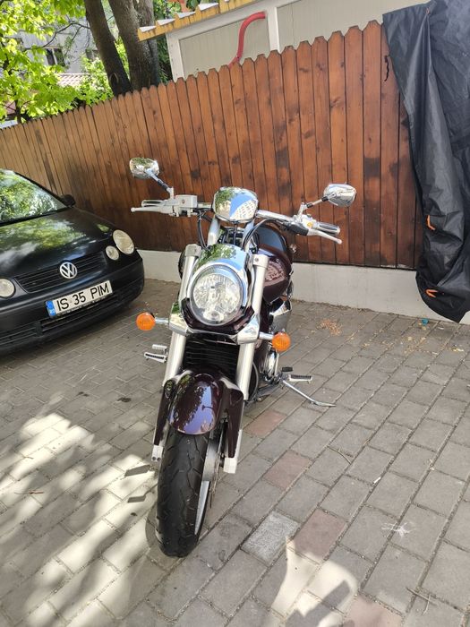 Suzuki intruder M109R