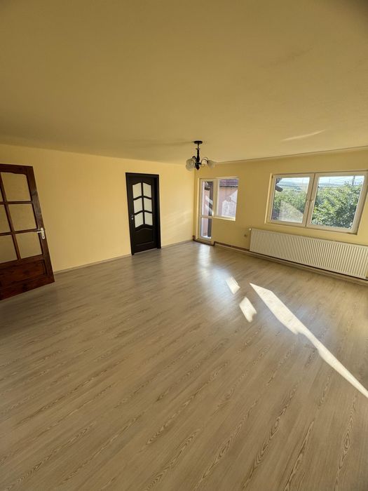 Casa pe str.Targului langa Piata