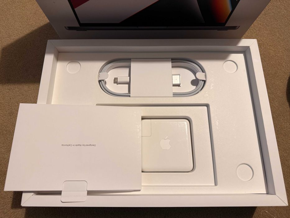 MacBook Pro M1 – 10cores, 32GB RAM, 512GB SSD