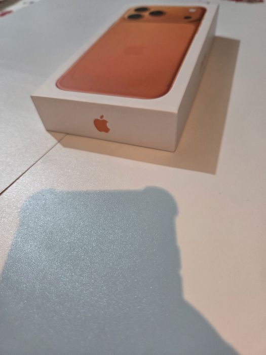 Vand urgent iPhone 17 pro max 1 tb nou