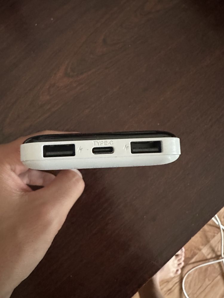 пауэрбанк - 10000mAh