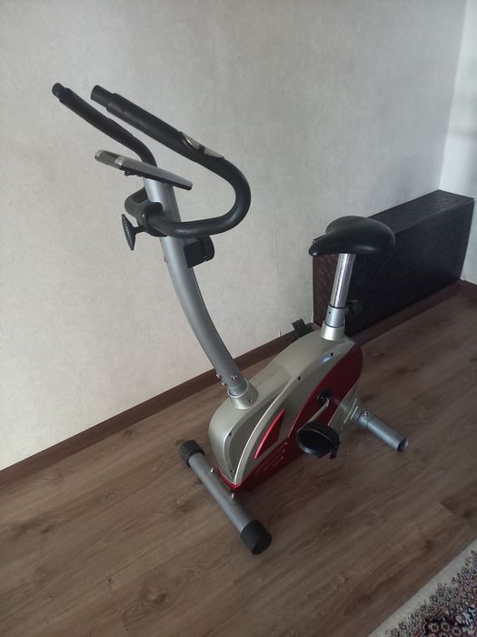 Тренажёрный велосипед