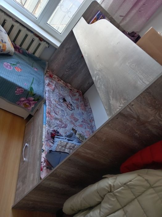 2 қабатты төсек сатылады