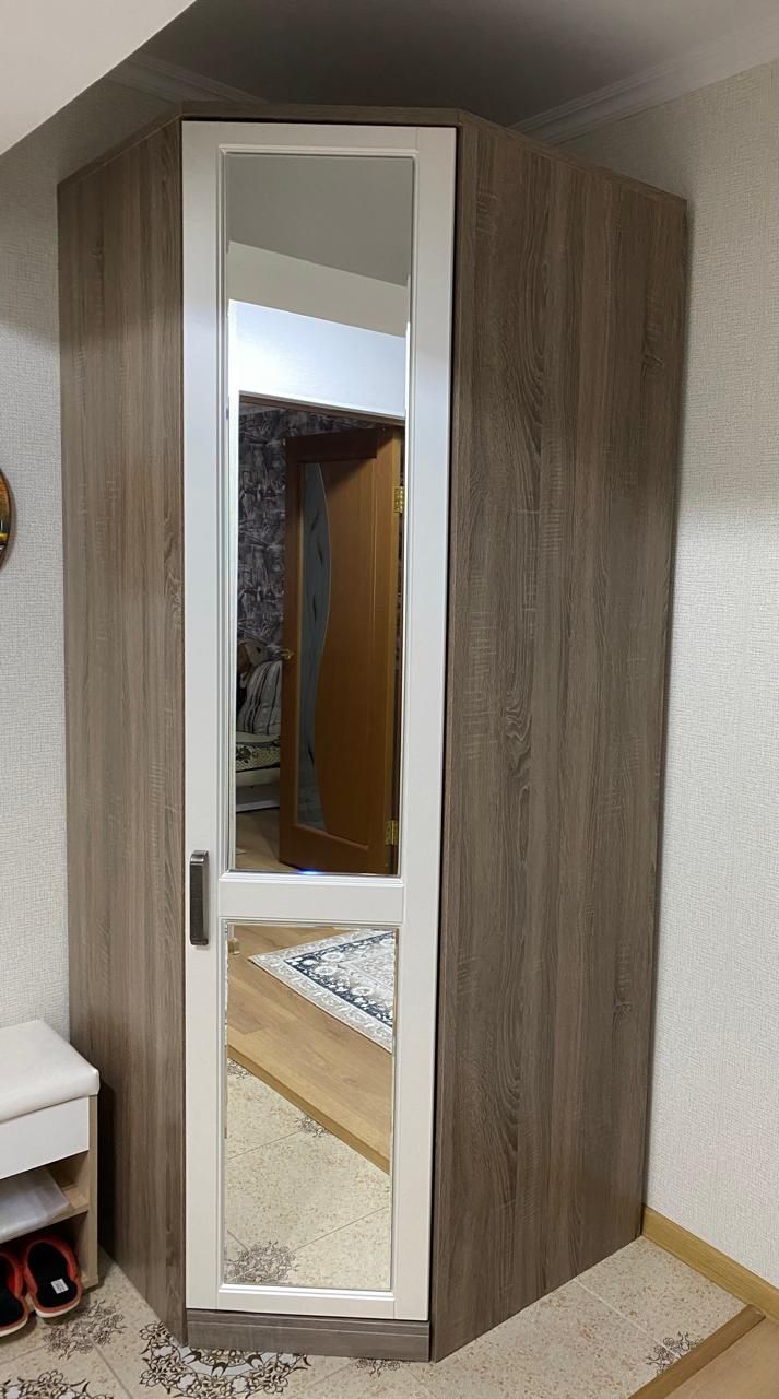 Продам прихожку угловую