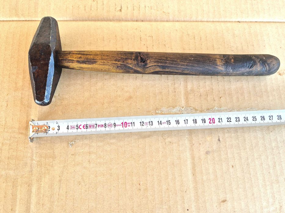 Старо каменоделско  сечиво