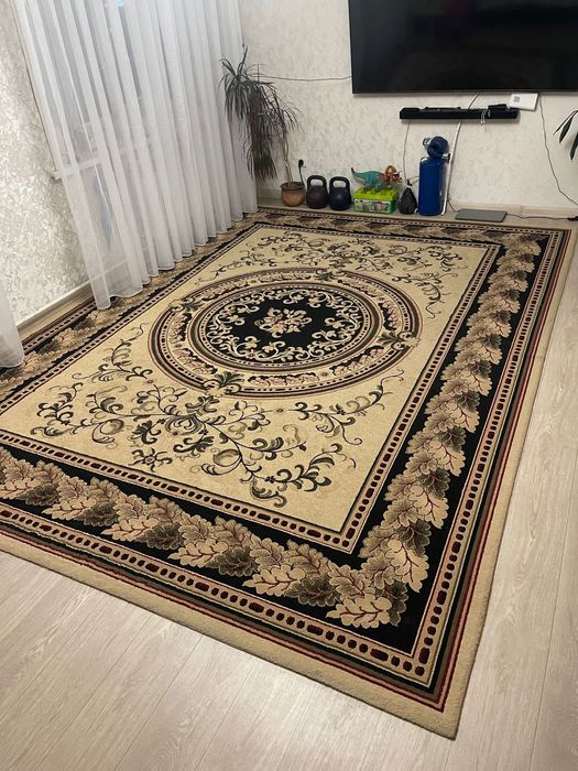 Продам ковёр 3х4 метра