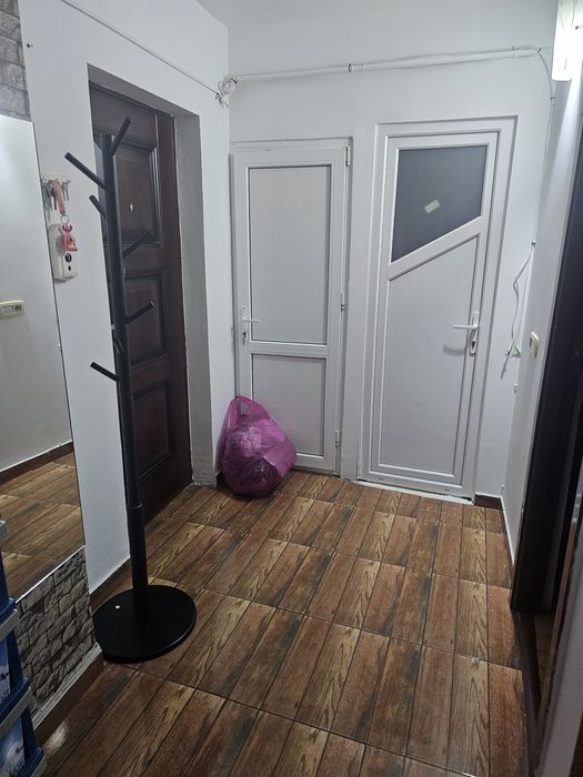 Garsoniera de inchiriat