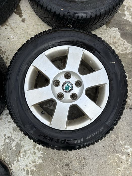 Set jante cu cauciucuri de iarna originale skoda 195/55/15 5x112 ET47