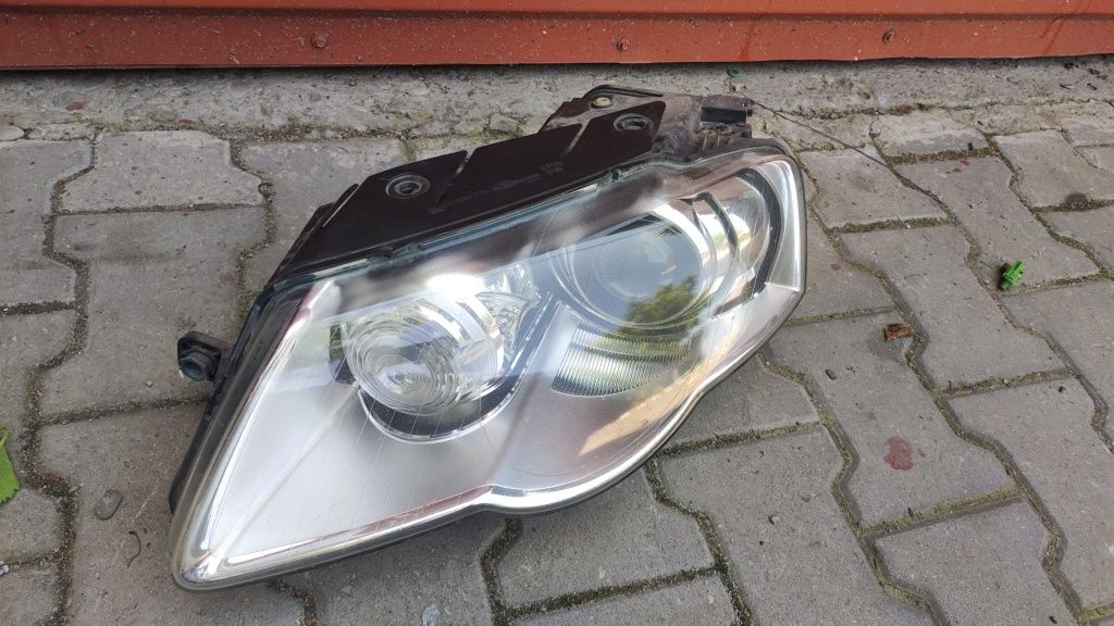 Far stânga bixenon Vw Passat B6