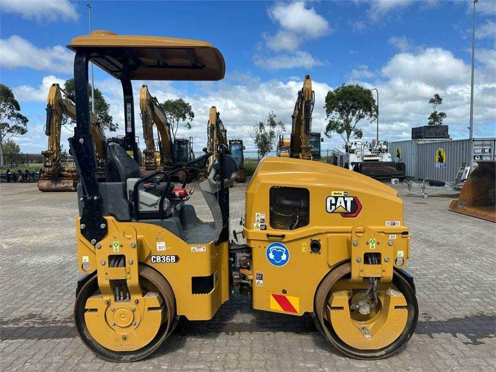 Двухвальцовый каток CAT [CB36B] 4.4тон