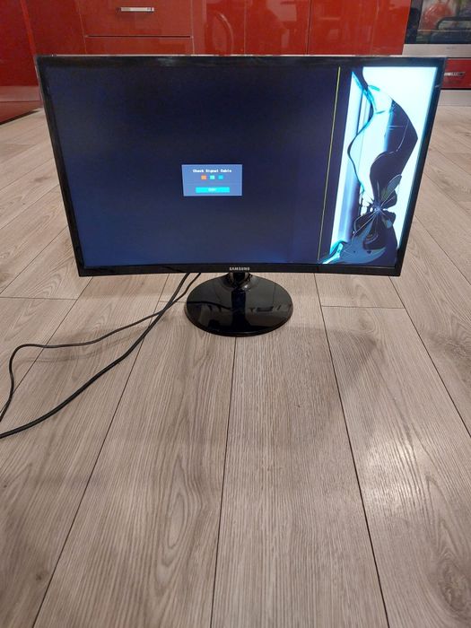 Vand monitor Samsung C24F390FHU