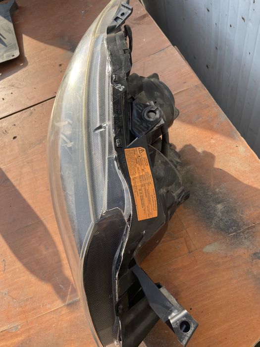 Преден десен фар за субари импреза subaru impreza