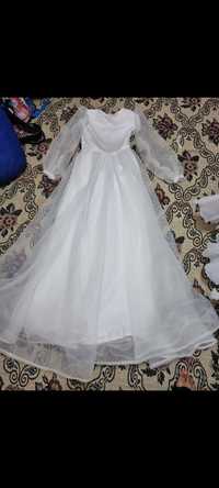 Белое платье 15000