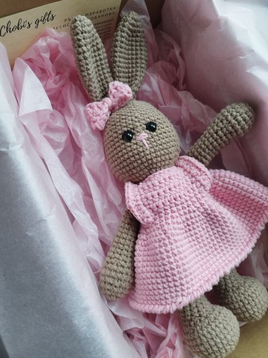 Плетено зайче на една кука
