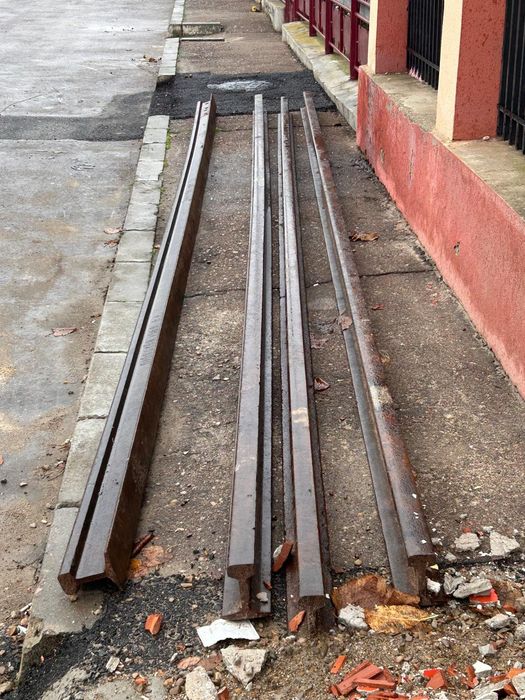 Grinzi de fier 6m lungime