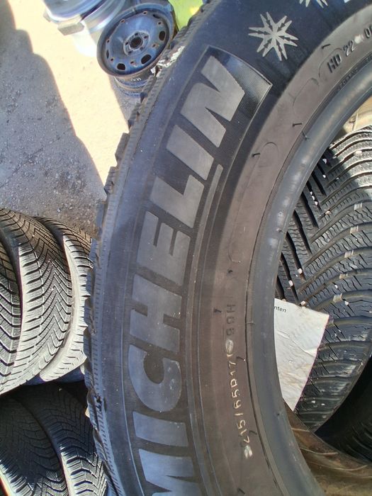 215 65 17 Michelin alpin 4броя зимни