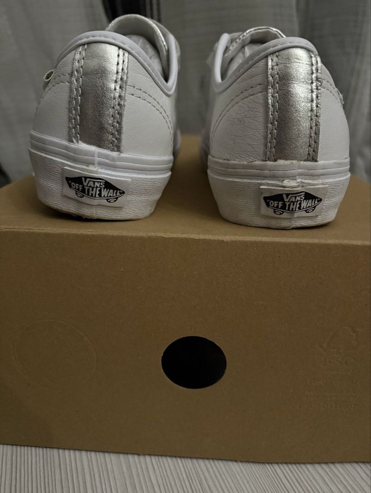 Vans женски обувки