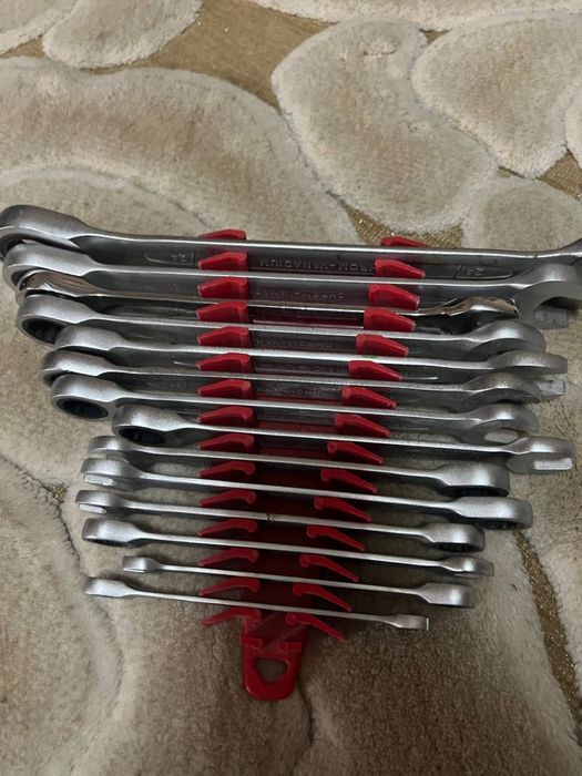 Набор ключлар ва курилиш инструментлар