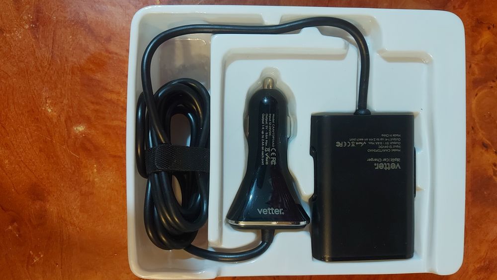 Vând incarcator auto Vetter cu extensie