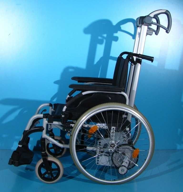 Elevator pentru urcat scari Alber Scalamobil S35 / Invacare