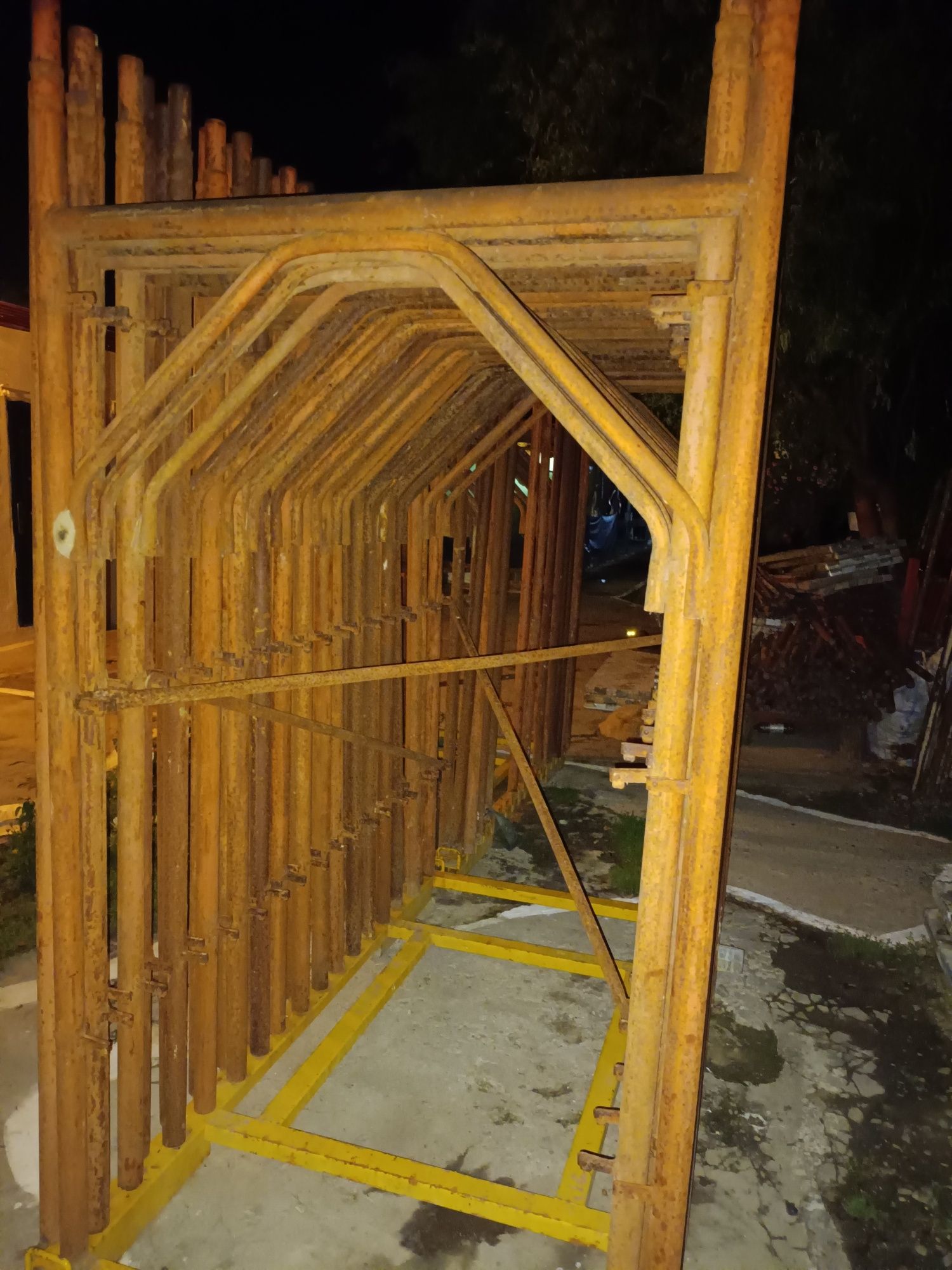 Schela rastel de vanzare