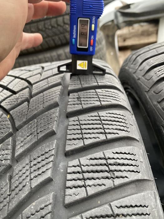 Зимни гуми с джанти 22"