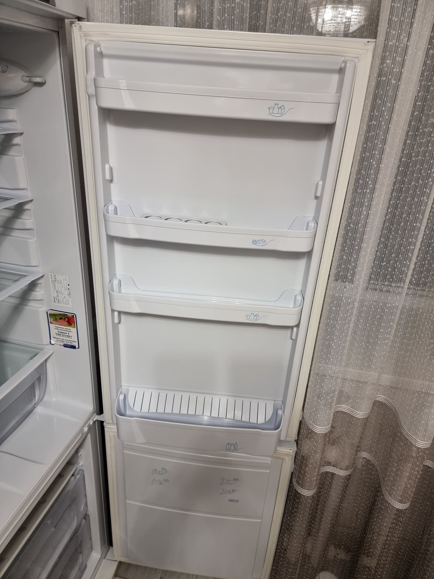 Продам холодильник в хорошем состоянии,  рабочий