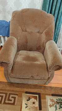 Продам Диван + 2 кресла