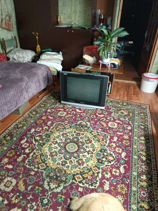 Телевизор отдам бесплатно