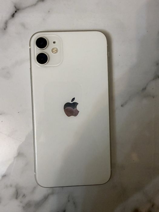 iPhone 11 (айфон) 128гб белый цвет