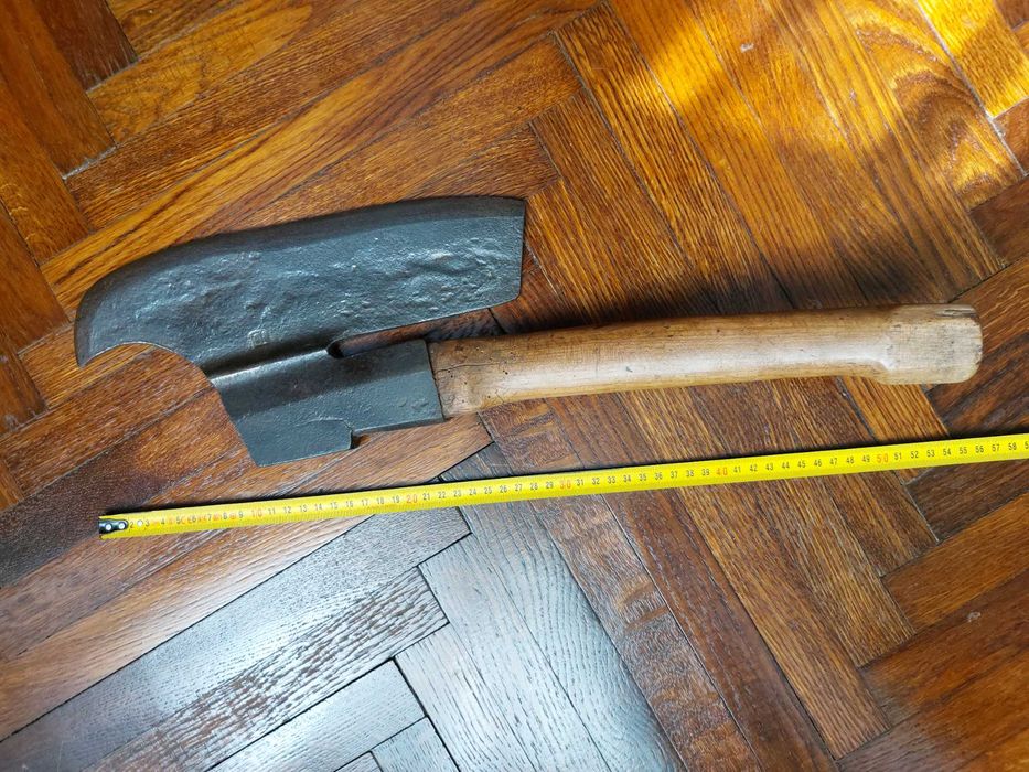 Topor Vechi piesa de colectie sau folosinta!