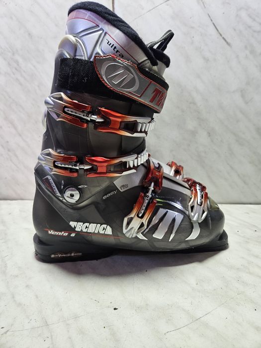 Clapari ski schi   Tecnica mondo  27-27,5  corespunde mărimii 42