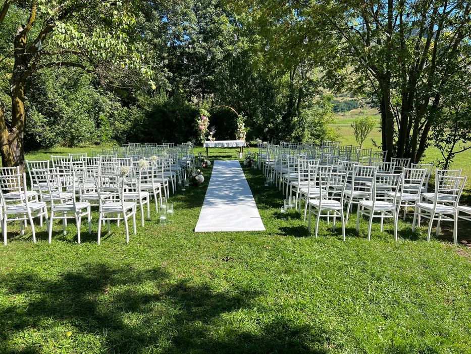 Corturi, mese, scaune pentru evenimente de inchiriat