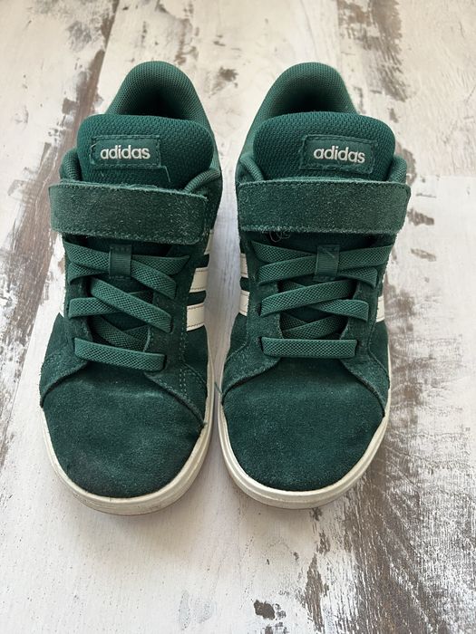 Детски велирени кецове Adidas