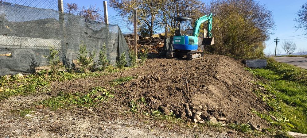 Defrisari-curățări-igienizari-împrejmuiri teren-garduri