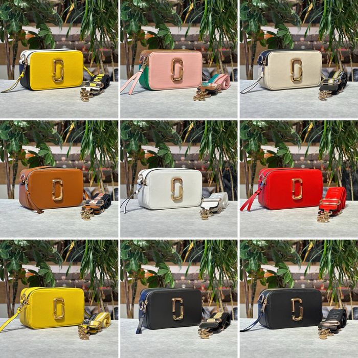 Geanta Marc Jacobs Noua !!! Dimensiuni 20/12 !!!