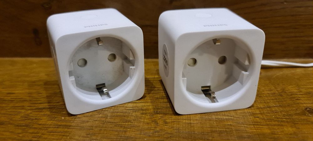 Vând kitt Philips HUE, gateway și o priza